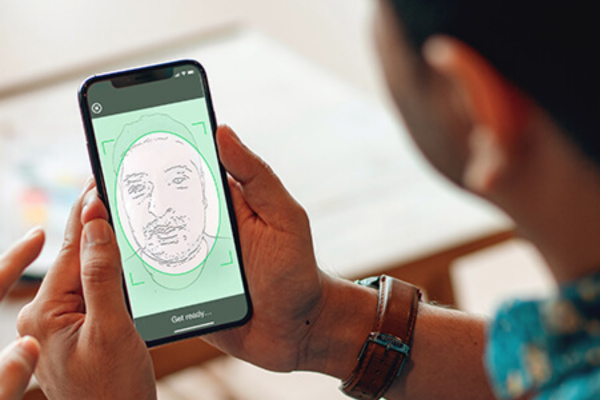 Singpass APIs allow your government agency to conduct face verification without having to build the infrastructure.